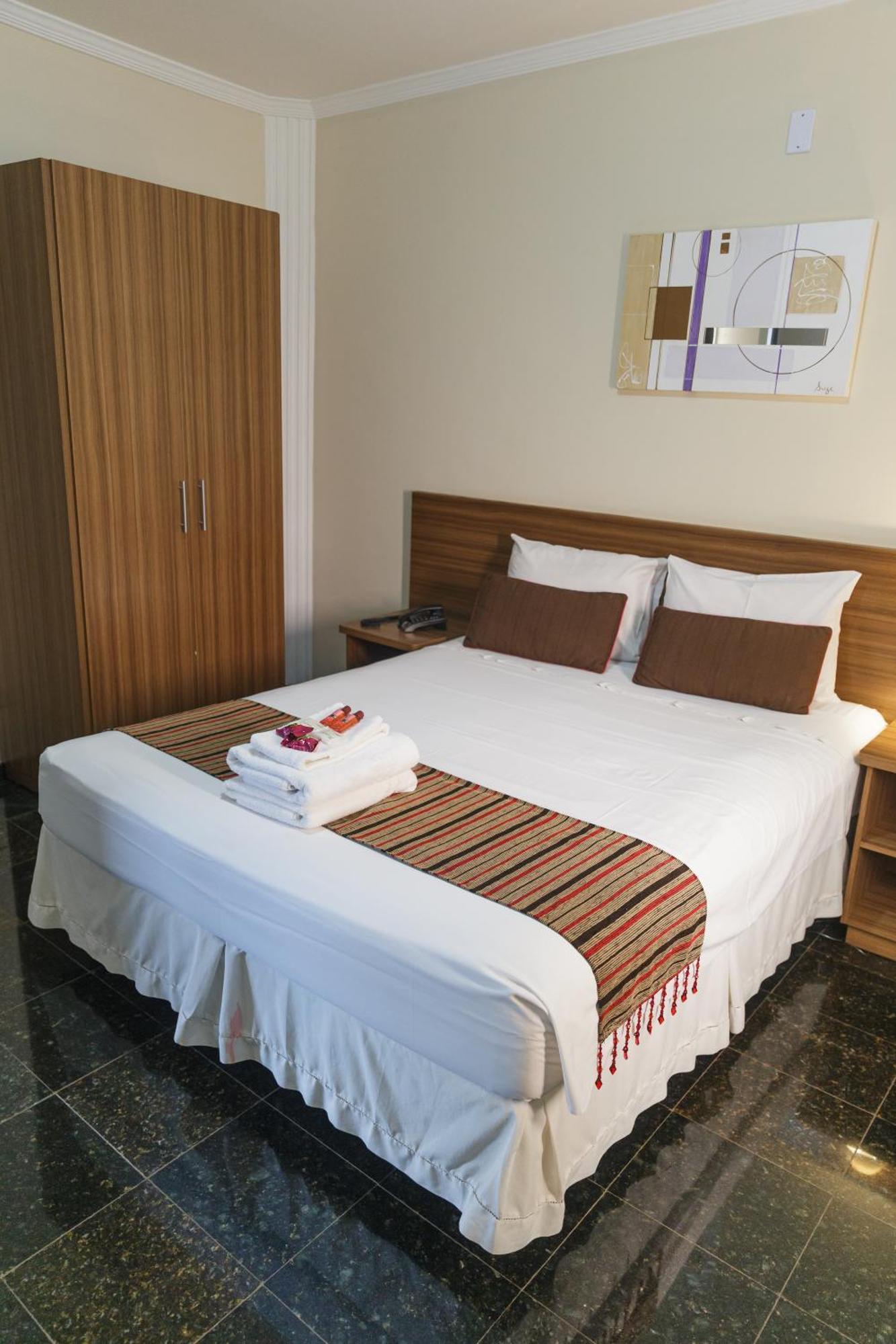 Village Golden Hotel Jales Экстерьер фото
