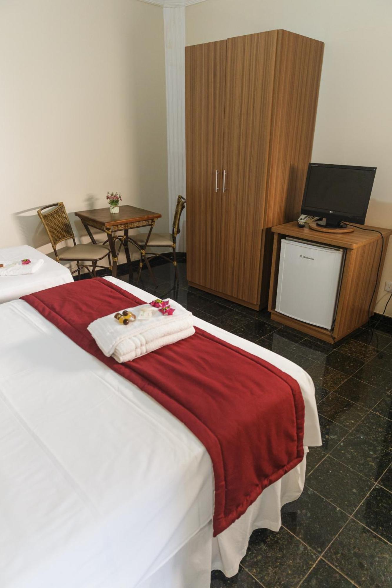 Village Golden Hotel Jales Экстерьер фото